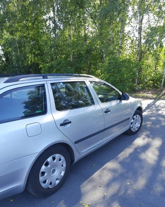 Skoda Octavia cena 19500 przebieg: 193000, rok produkcji 2012 z Ostrzeszów małe 67